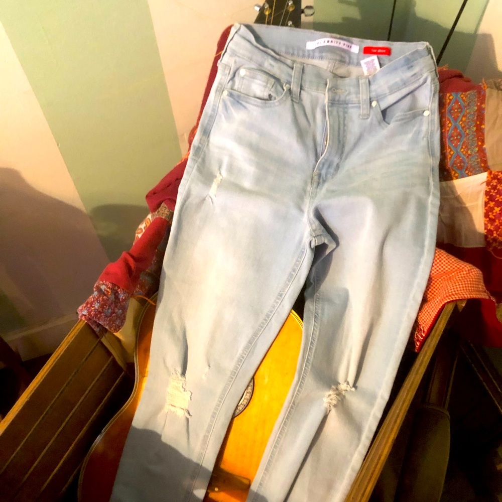 Celebrity pink jeans NEVER WORN